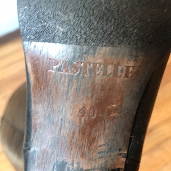 High black leather boots - Picture 4 of 4